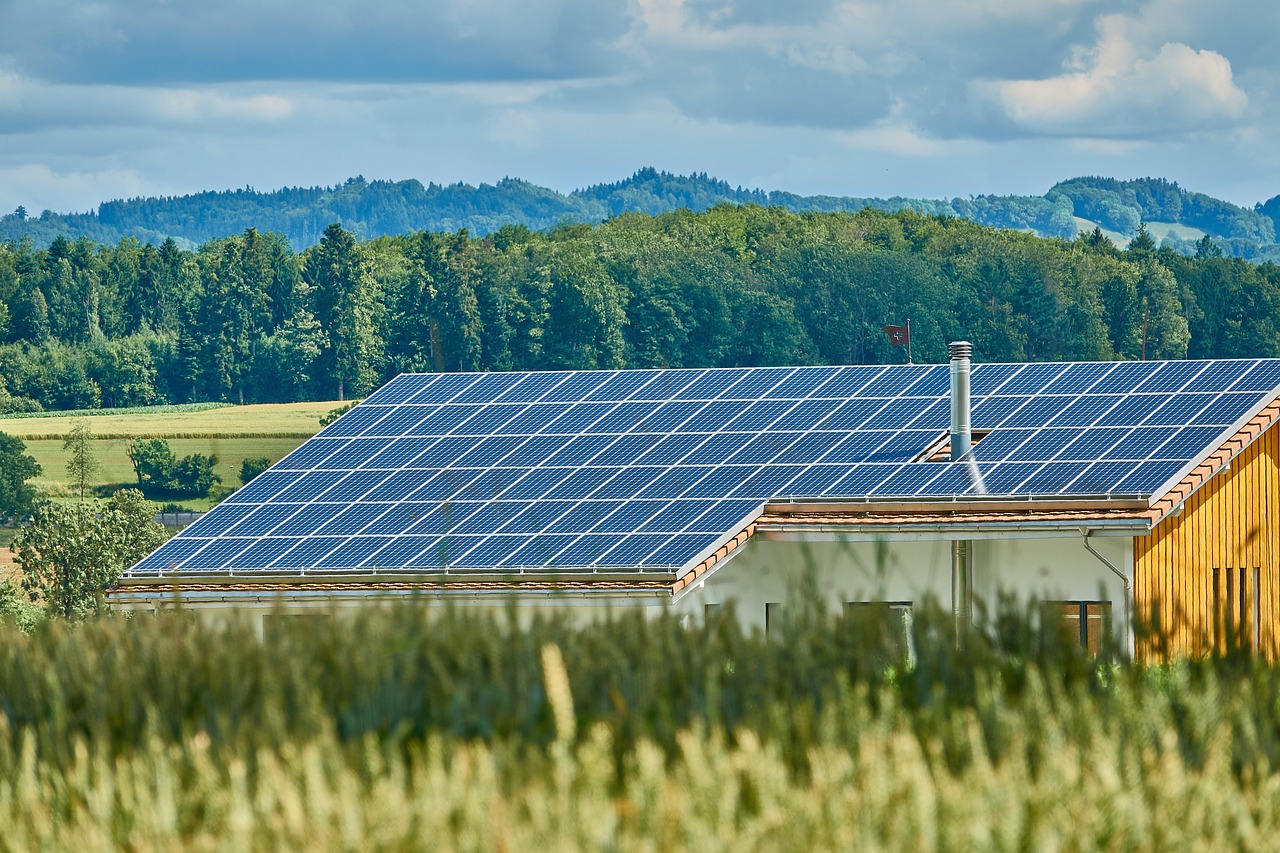 太陽光発電投資会社アースコムの評判・実態を徹底リサーチ！